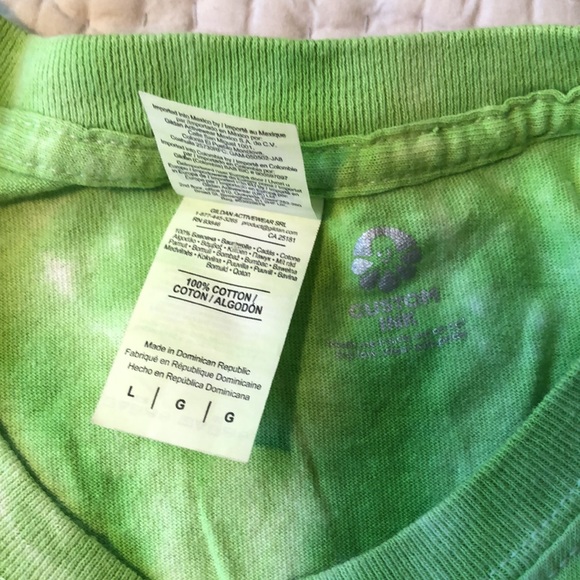 Graphic T-Shirt - Picture 8 of 8